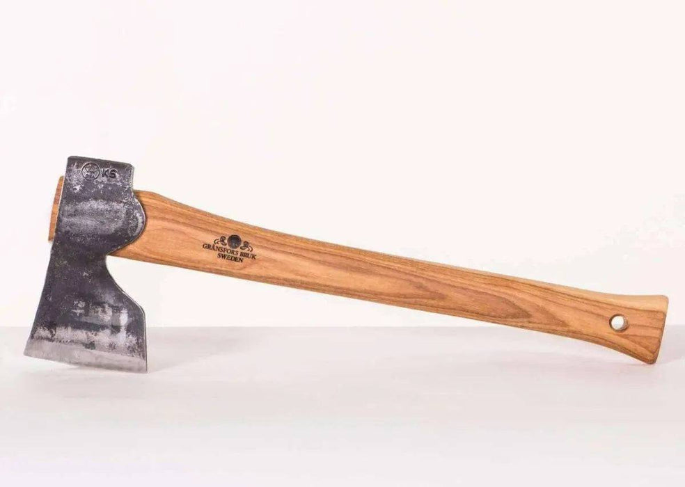 Gränsfors Carpenter’s Hand Forged Axe #465 (Sweden)