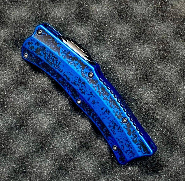 Heretic Roc Hawkbill Auto Knife 3.2" MagnaCut Two Tone Breakthrough Blue Handle