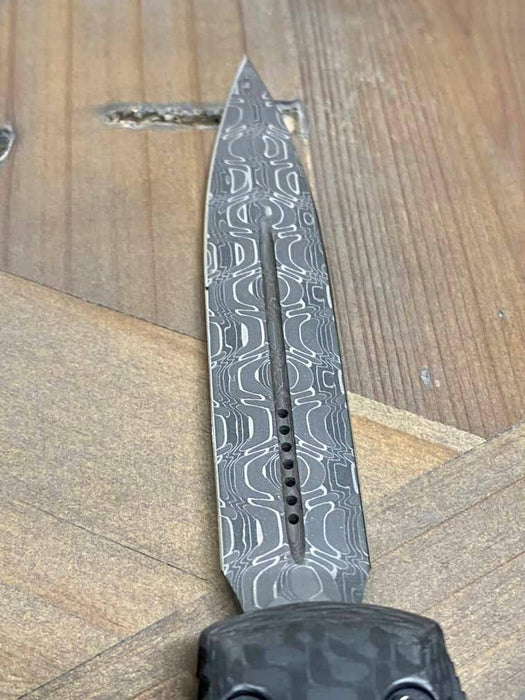 Microtech 122-16 CFS Ultratech Signature Auto OTF 3.46" Damascus D/E Carbon Fiber