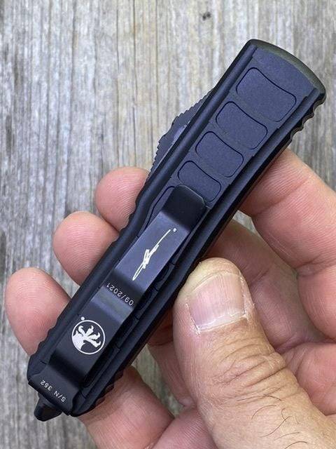 Microtech UTX-85 II 231II-1TS SE Black Signature Series