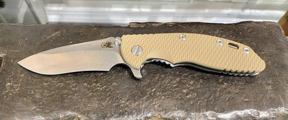 Hinderer XM-18 3.5″ Recurve Stonewash FDE G10