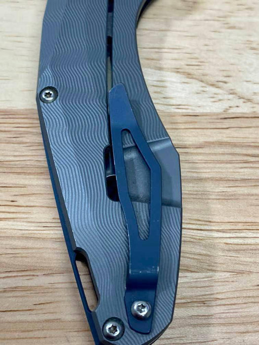 Spyderco C235CFTIP Drunken Folding Knife 3.5" S90V Carbon Fiber / Titanium (Pre-Owned)